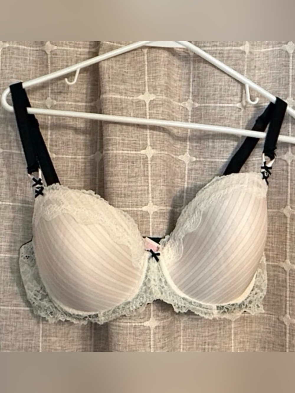 Victoria's Secret Dream Angels Lined Demi   Underwire Bra  Size 38 D